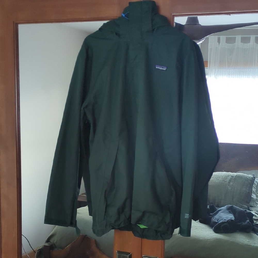 Patagonia Men's Dark Green Snow Shot Jacket